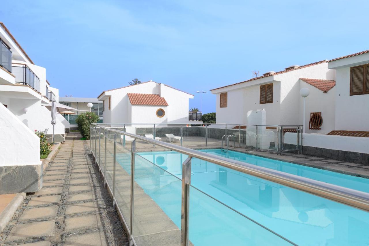 Bonito Bungalow Con Piscina Junto A La Playa San Bartolomé Exterior photo